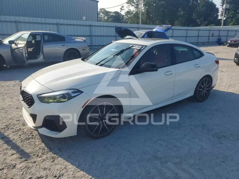 2020 BMW M235 фото