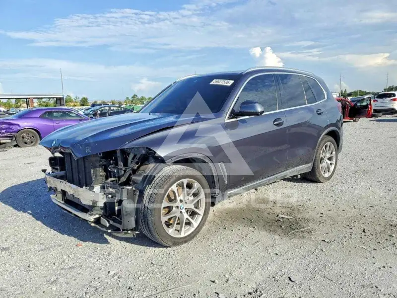 2020 BMW X5 фото