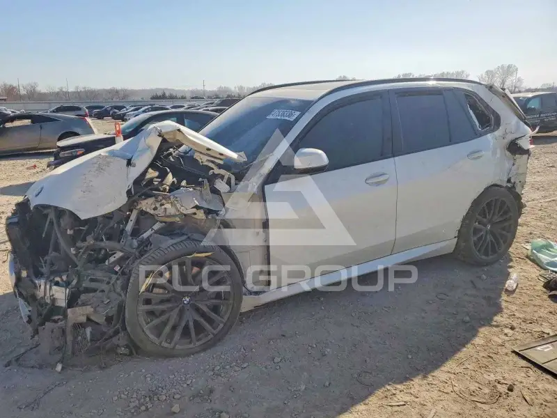 2020 BMW X5 фото