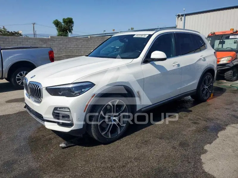 2020 BMW X5 фото