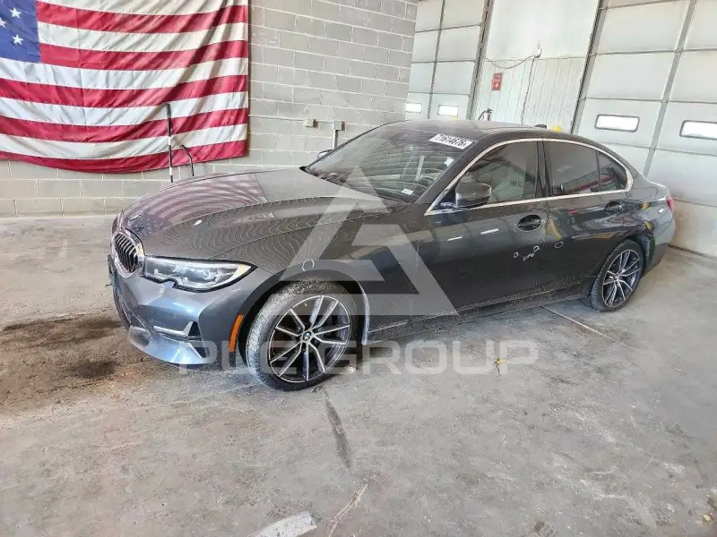 2020 BMW 330 фото
