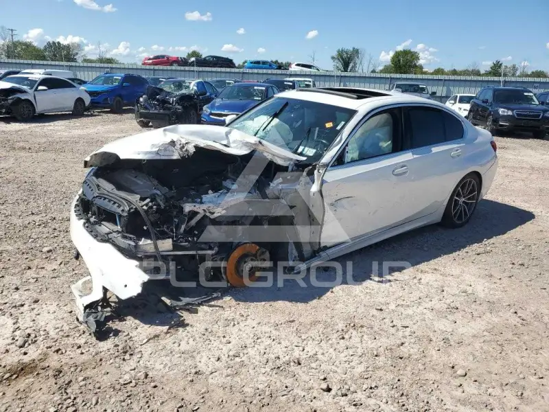 2020 BMW 330 фото