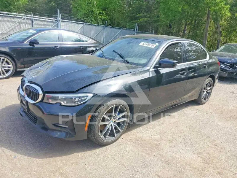 2020 BMW 330 photo
