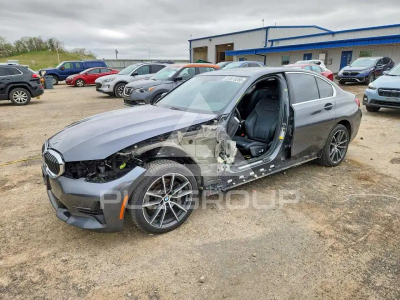 2020 BMW 330 фото