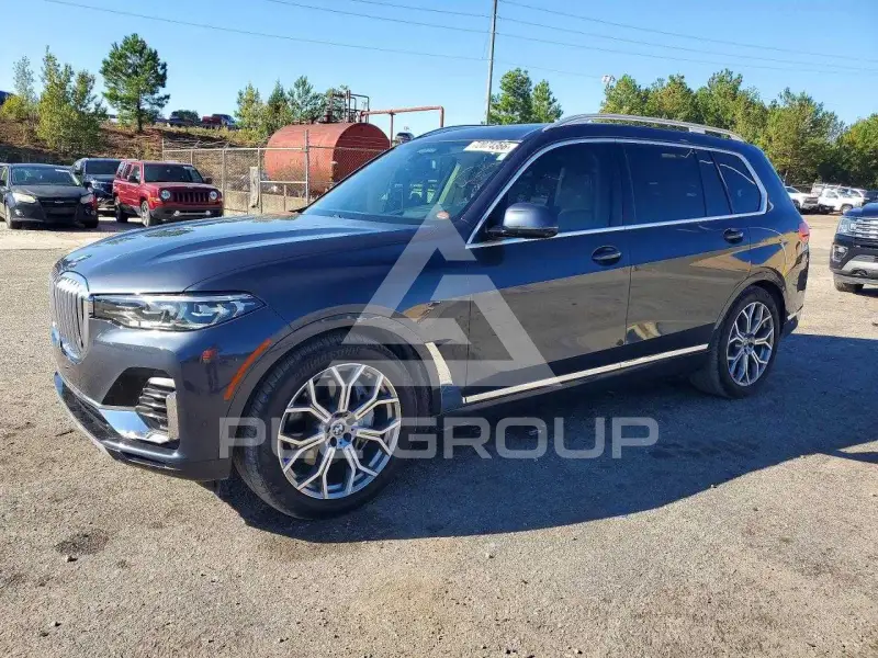 2020 BMW X7 фото