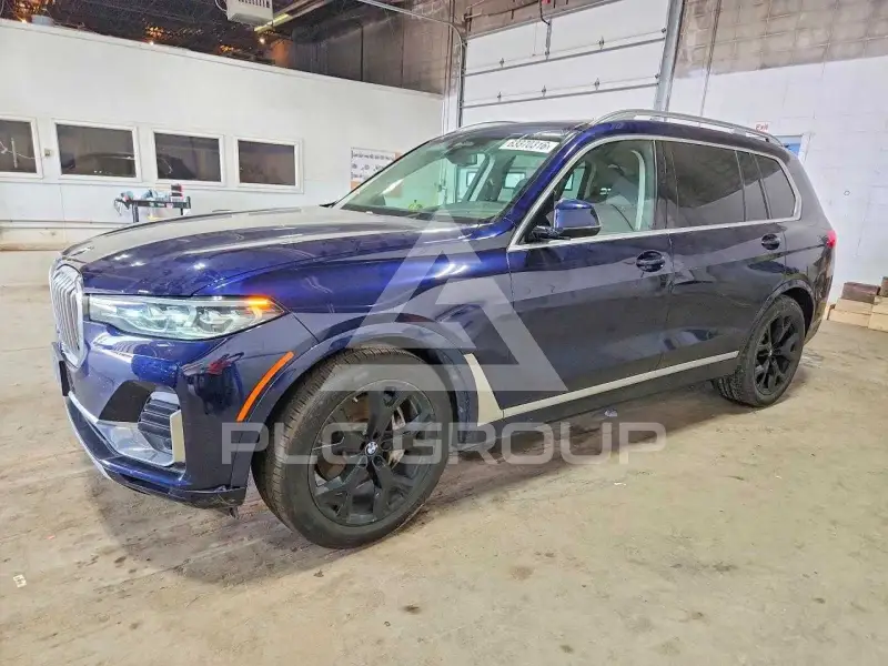 2020 BMW X7 фото