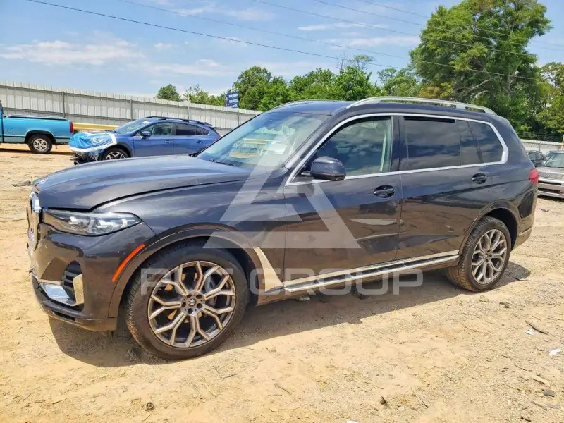 2020 BMW X7 photo