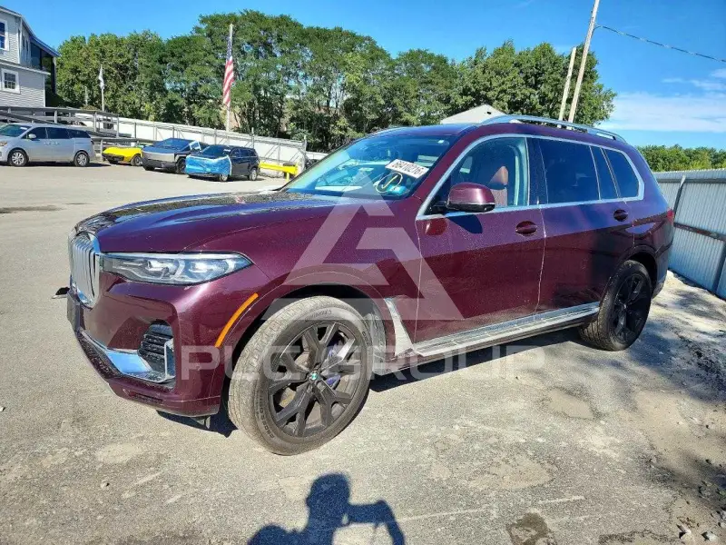 2020 BMW X7 фото