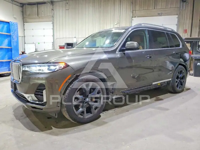 2020 BMW X7 фото