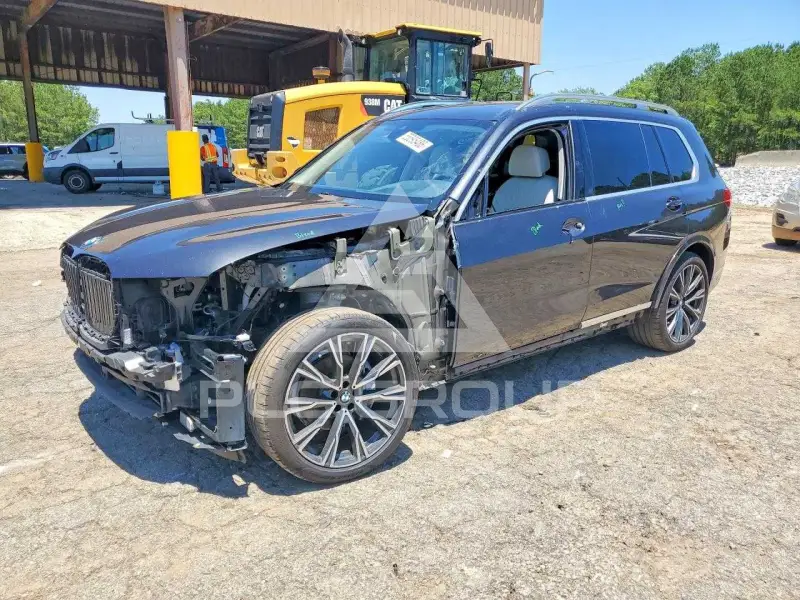 2020 BMW X7 photo