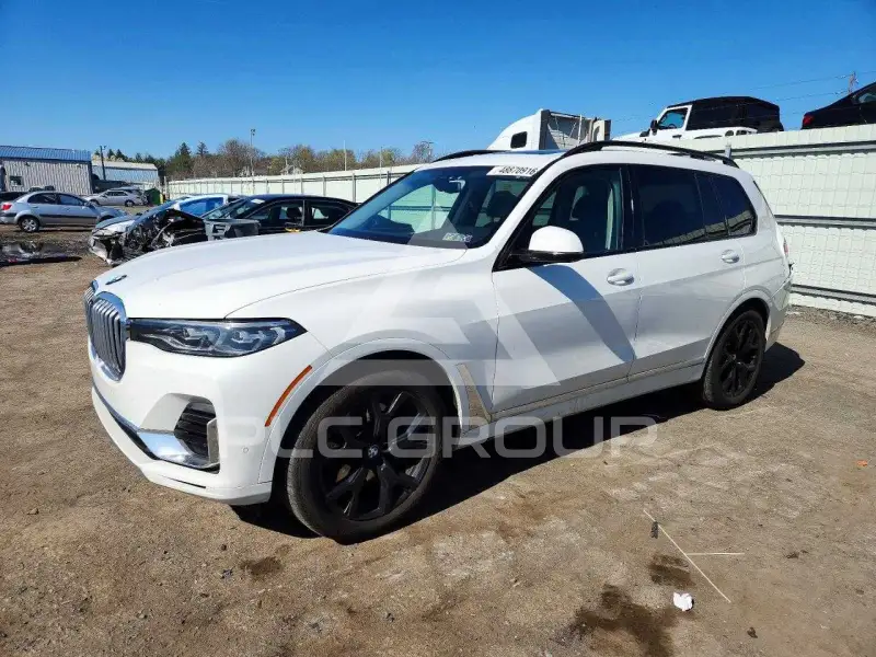 2020 BMW X7 photo