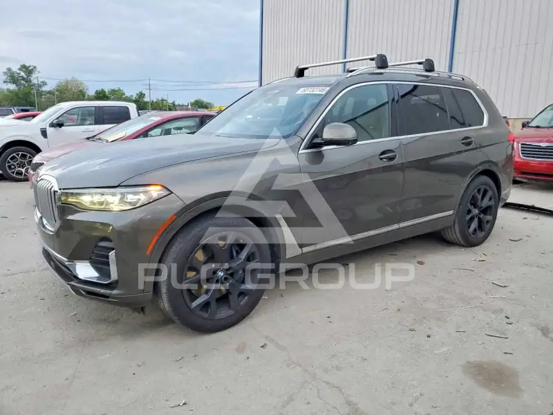 2020 BMW X7 фото