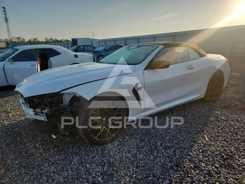 2020 BMW M8 фото