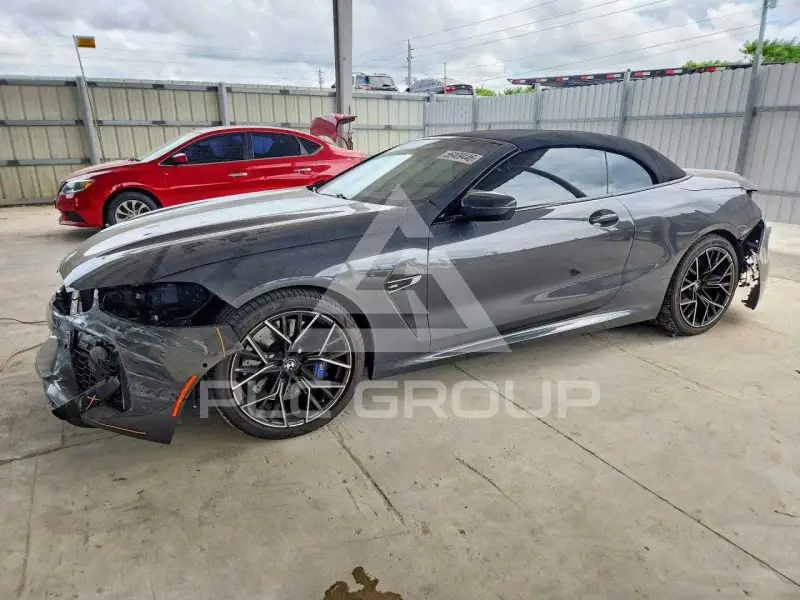 2020 BMW M8 фото