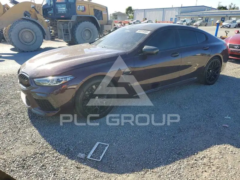 2020 BMW M8 фото