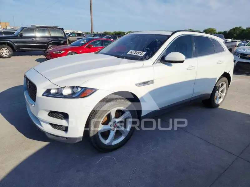 2020 Jaguar F-PACE photo