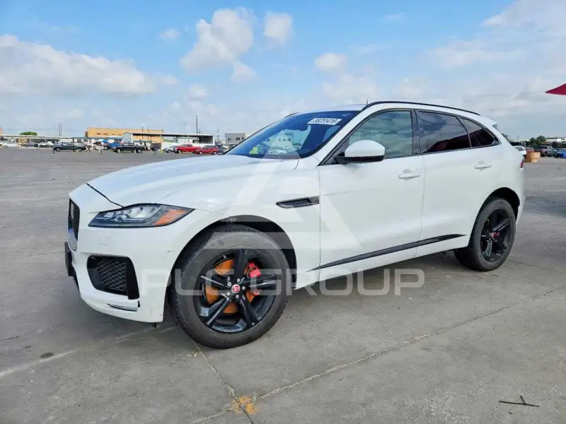 2020 Jaguar F-PACE photo
