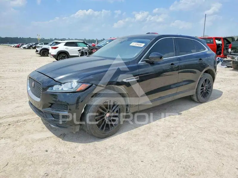 2020 Jaguar F-PACE photo
