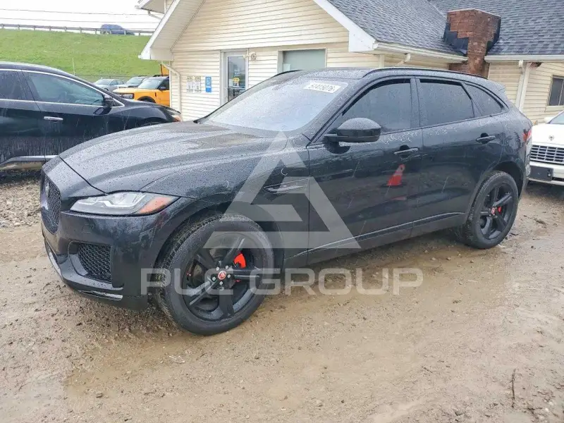 2020 Jaguar F-PACE photo