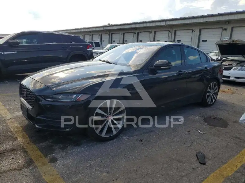2020 Jaguar XE фото