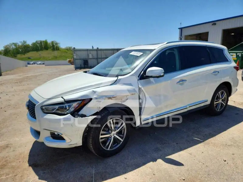 2020 Infinity QX60 photo