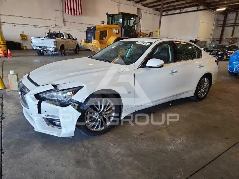 2020 Infinity Q50 photo