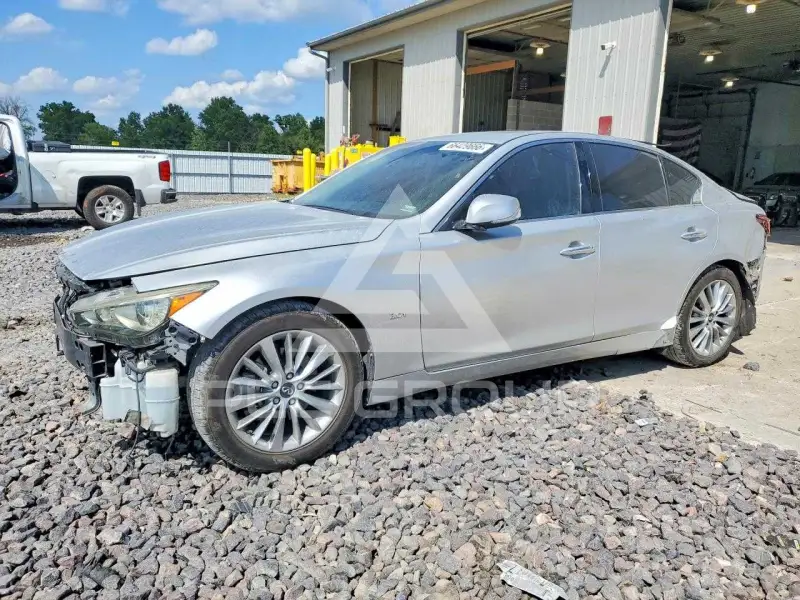 2020 Infinity Q50 photo