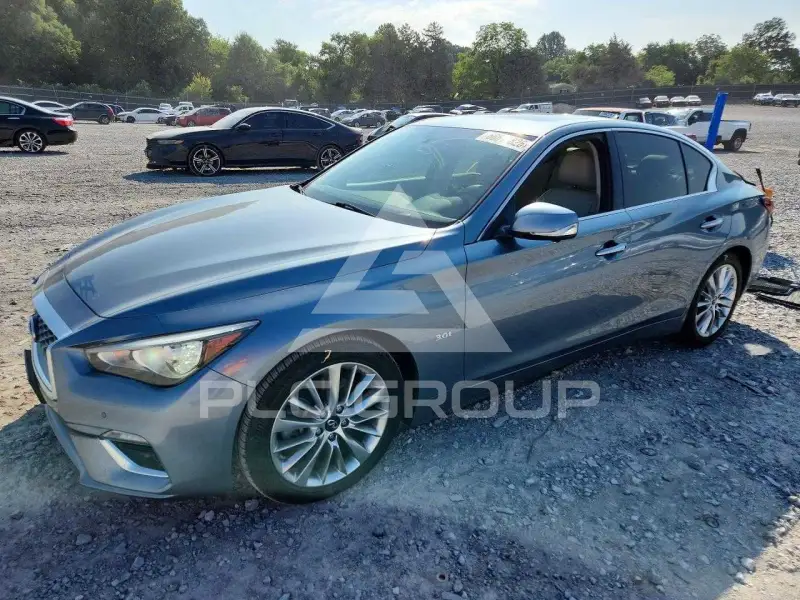 2020 Infinity Q50 photo