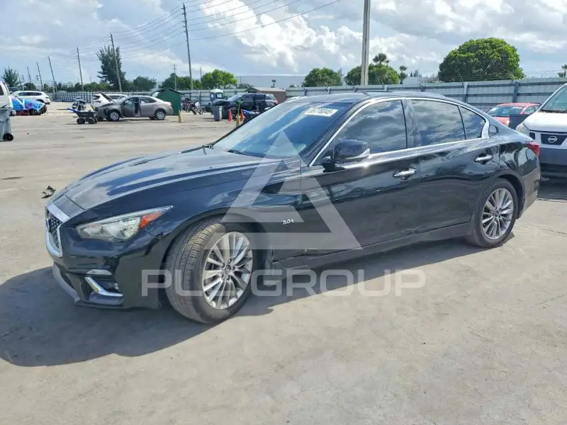 2020 Infinity Q50 photo