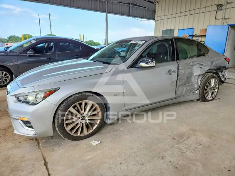 2020 Infinity Q50 фото