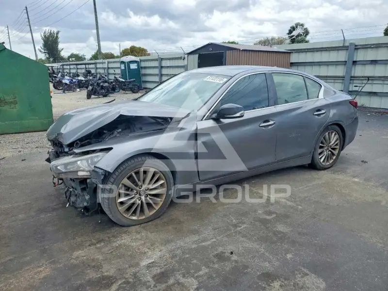 2020 Infinity Q50 фото