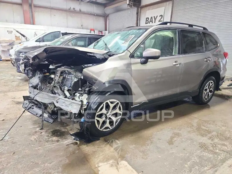 2020 Subaru Forester photo
