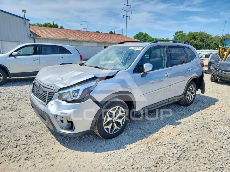 2020 Subaru Forester photo