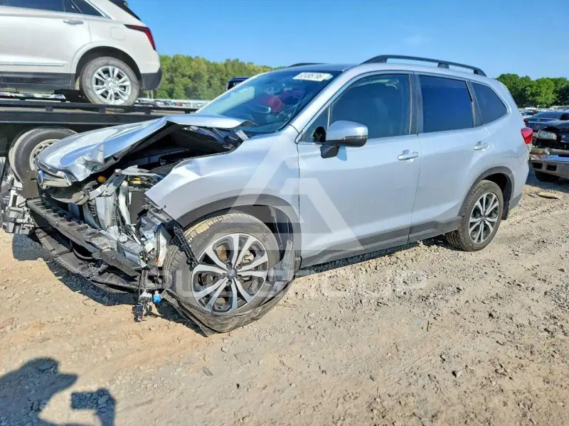 2020 Subaru Forester photo