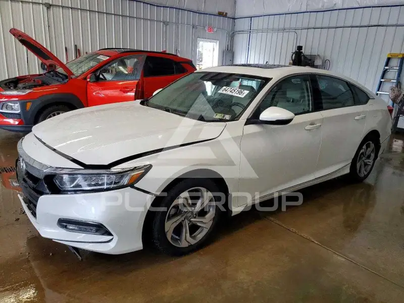 2020 Honda Accord photo