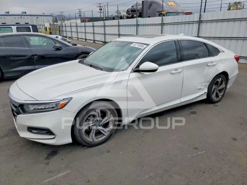 2020 Honda Accord photo