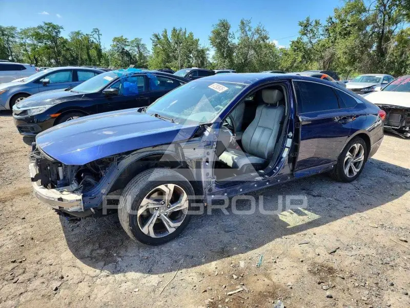 2020 Honda Accord photo