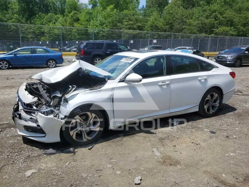 2020 Honda Accord photo