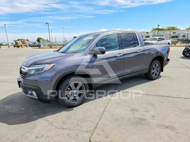 2020 Honda RIDGELINE photo