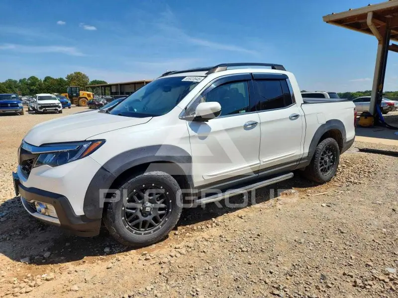 2020 Honda RIDGELINE photo