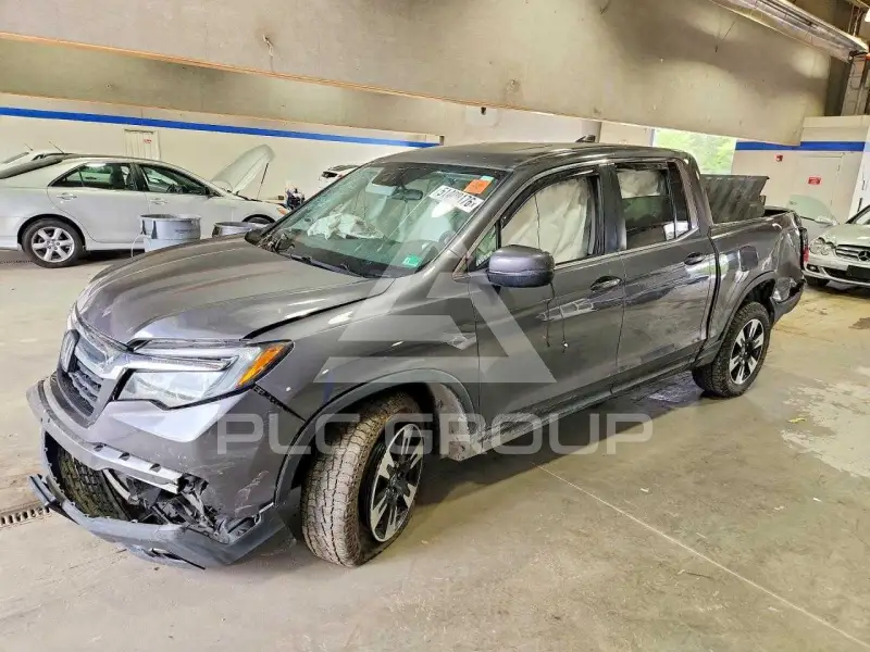 2020 Honda RIDGELINE photo