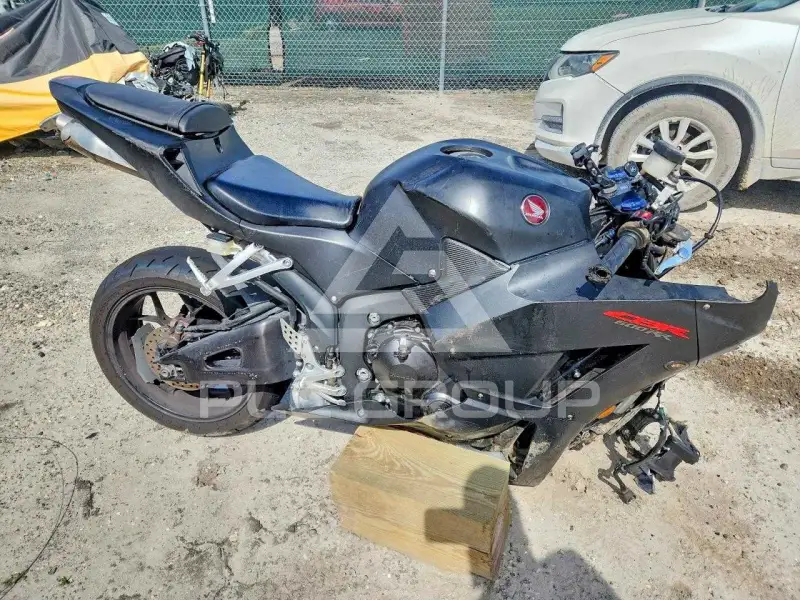 2020 Honda CBR фото