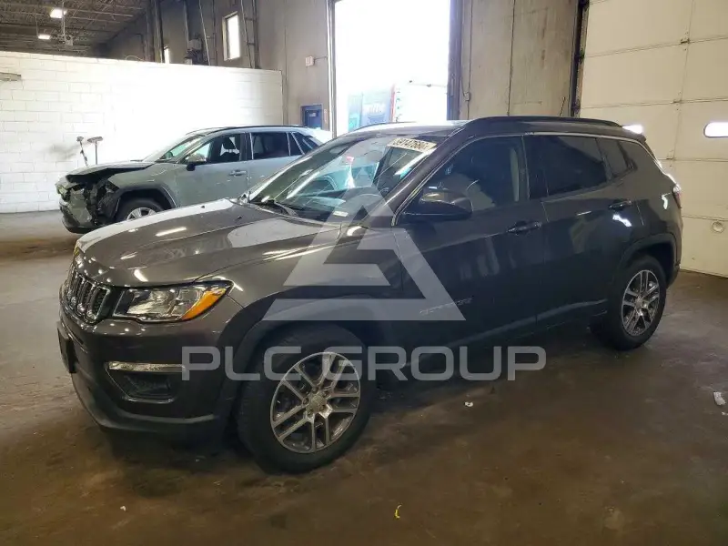 2020 Jeep COMPASS photo