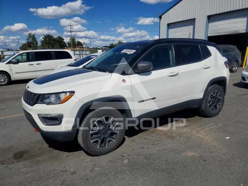 2020 Jeep COMPASS photo