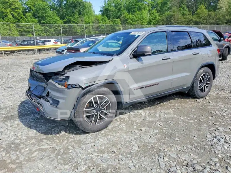 2020 Jeep CHEROKEE photo