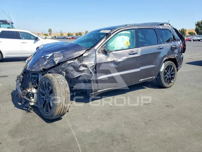 2020 Jeep CHEROKEE фото