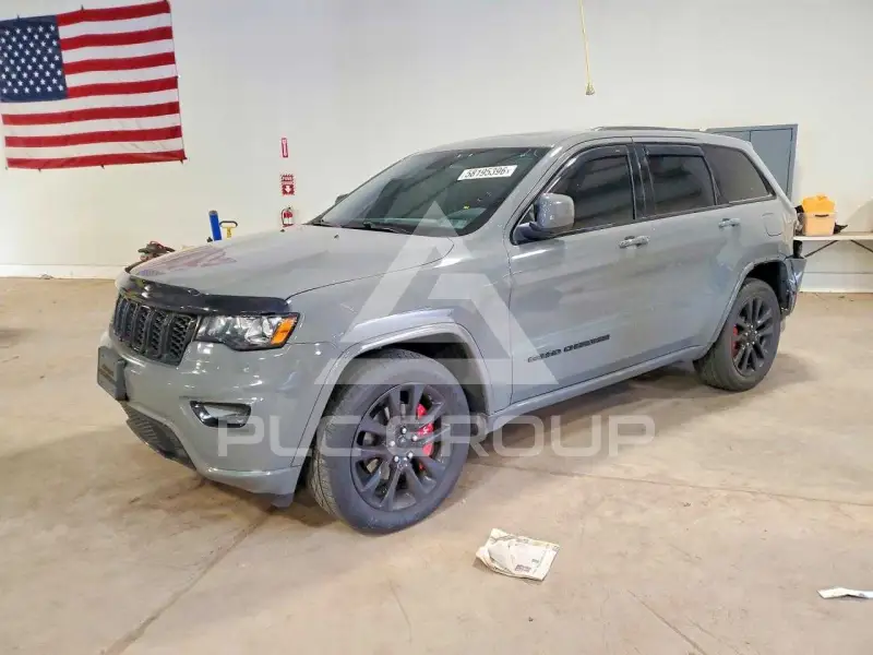 2020 Jeep CHEROKEE photo