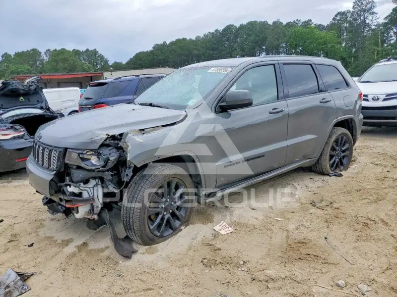 2020 Jeep CHEROKEE photo