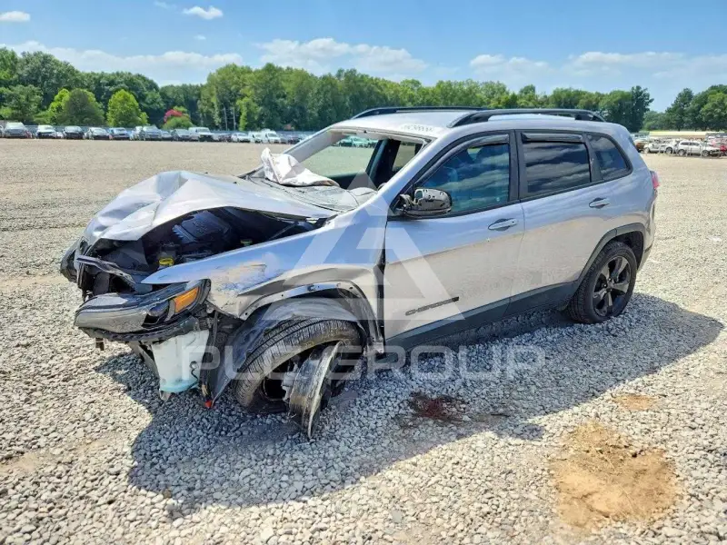 2020 Jeep CHEROKEE photo