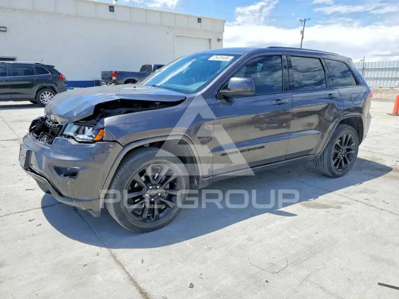 2020 Jeep CHEROKEE photo